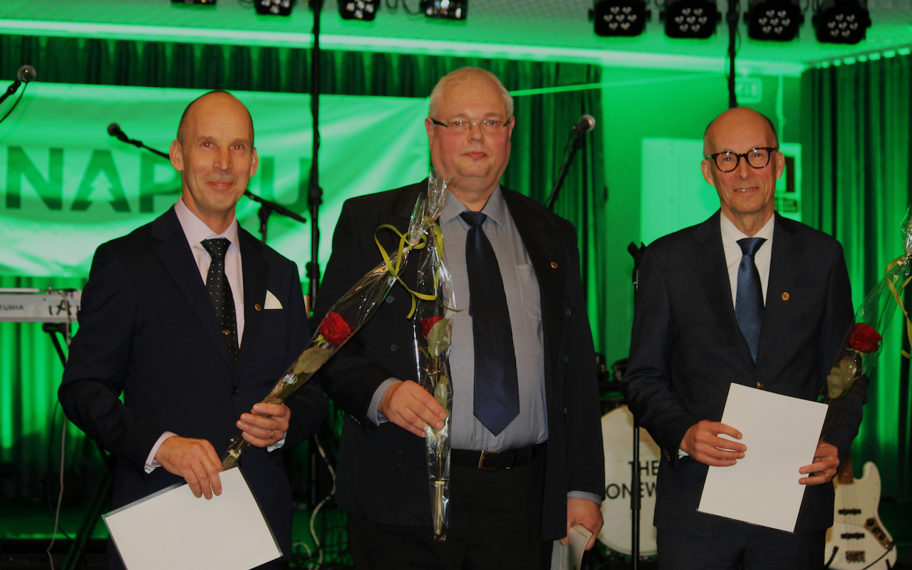 Lounapuu Oy:n vuosijuhlassa palkittiin henkilöstöä ja luottamusjohtoa